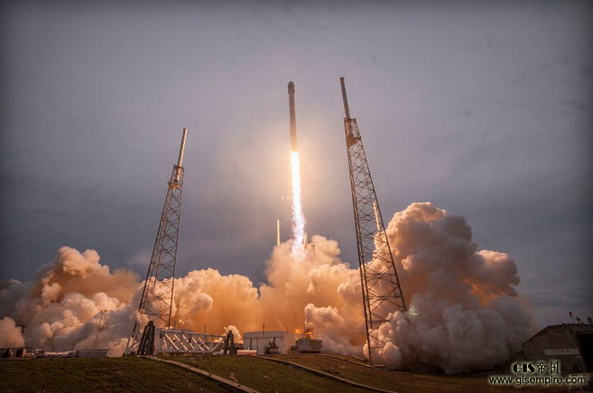 SpaceX�յ�NASA���������������Ա�������ʿռ�վ