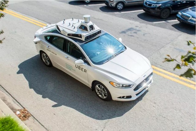 �ε��ǵ�δ�����������˼�ʻUber��������·